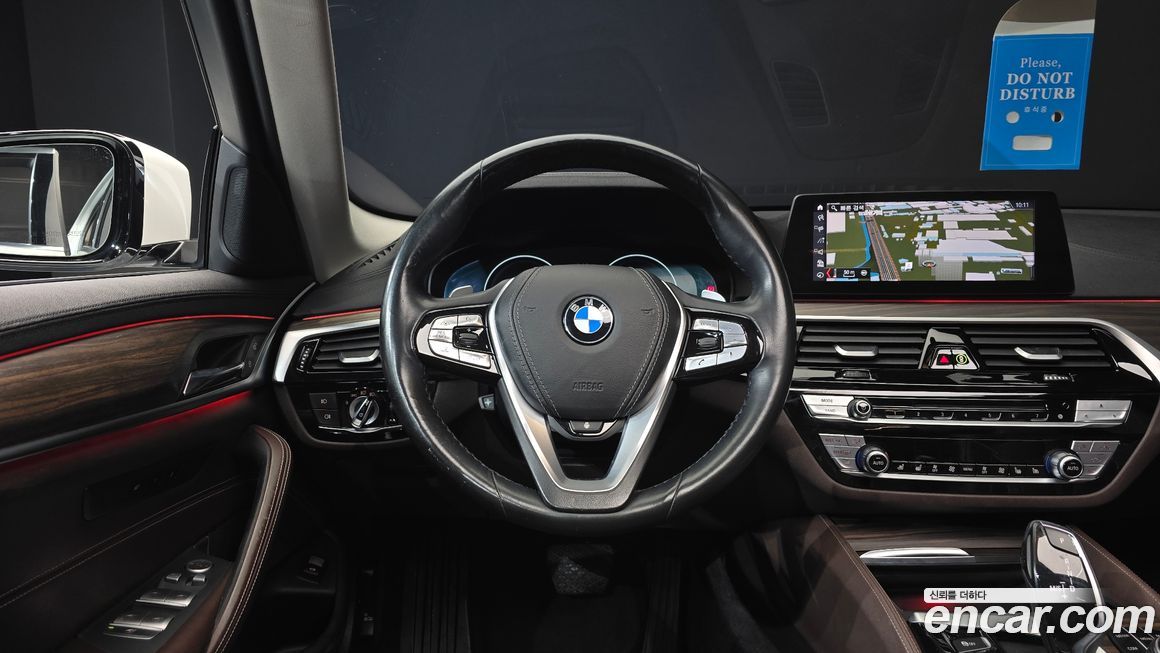 BMW 5-Series 2019