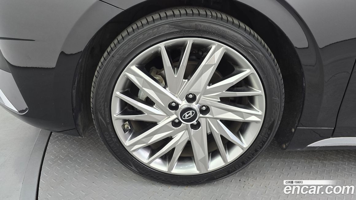 Hyundai Grandeur 2020