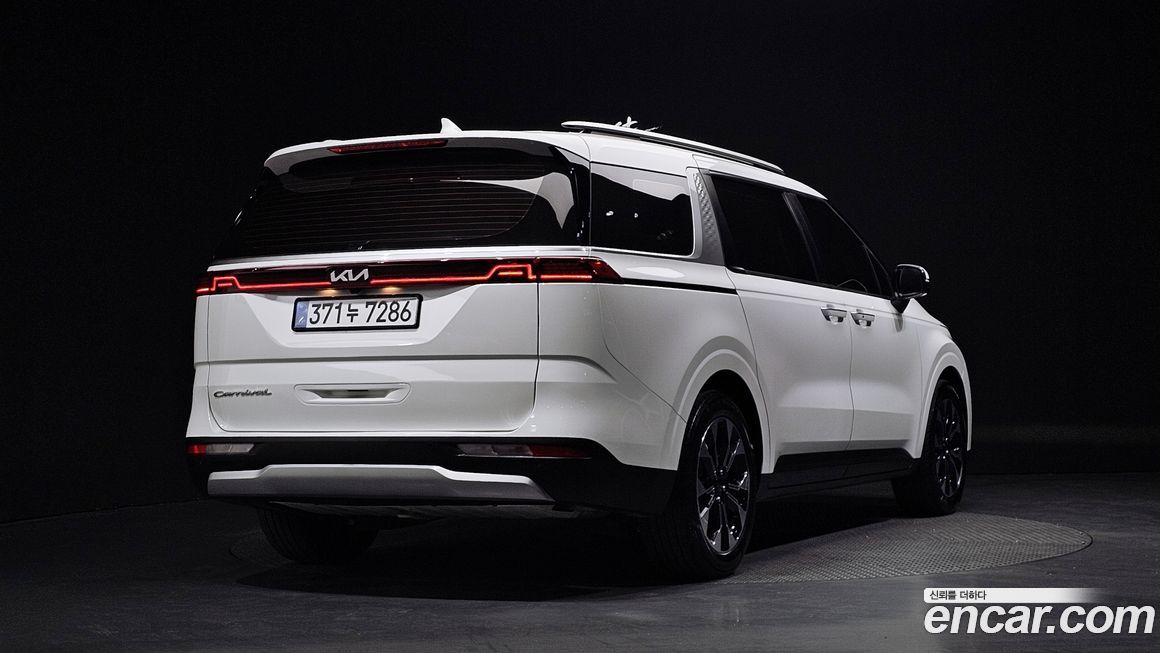 Kia Canival 2021