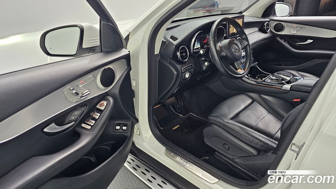 Mercedes-Benz GLC-Class 2018