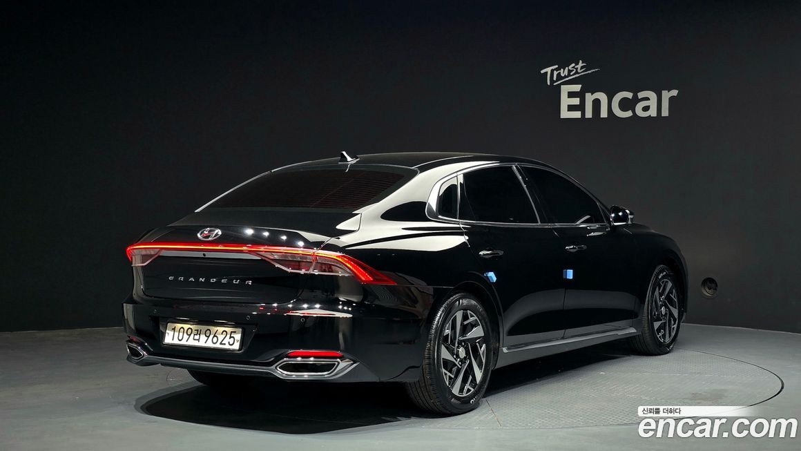 Hyundai Grandeur 2021