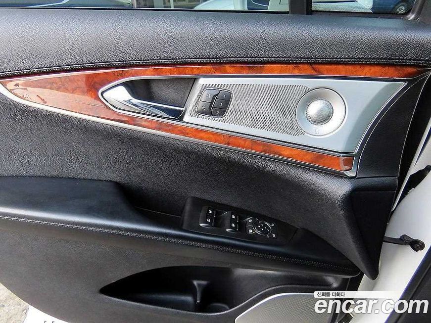 Lincoln Nautilus 2020