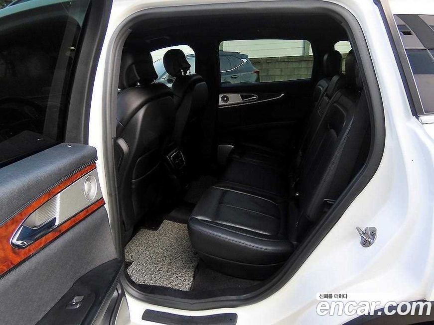 Lincoln Nautilus 2020