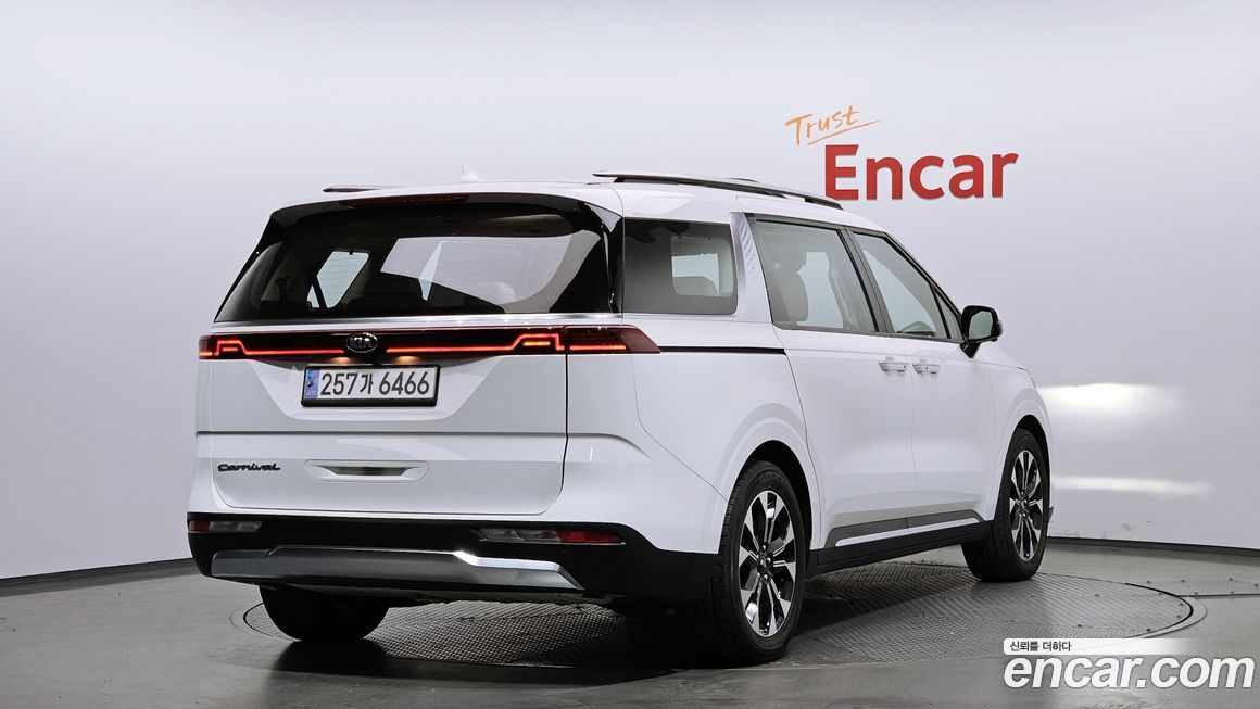 Kia Canival 2021