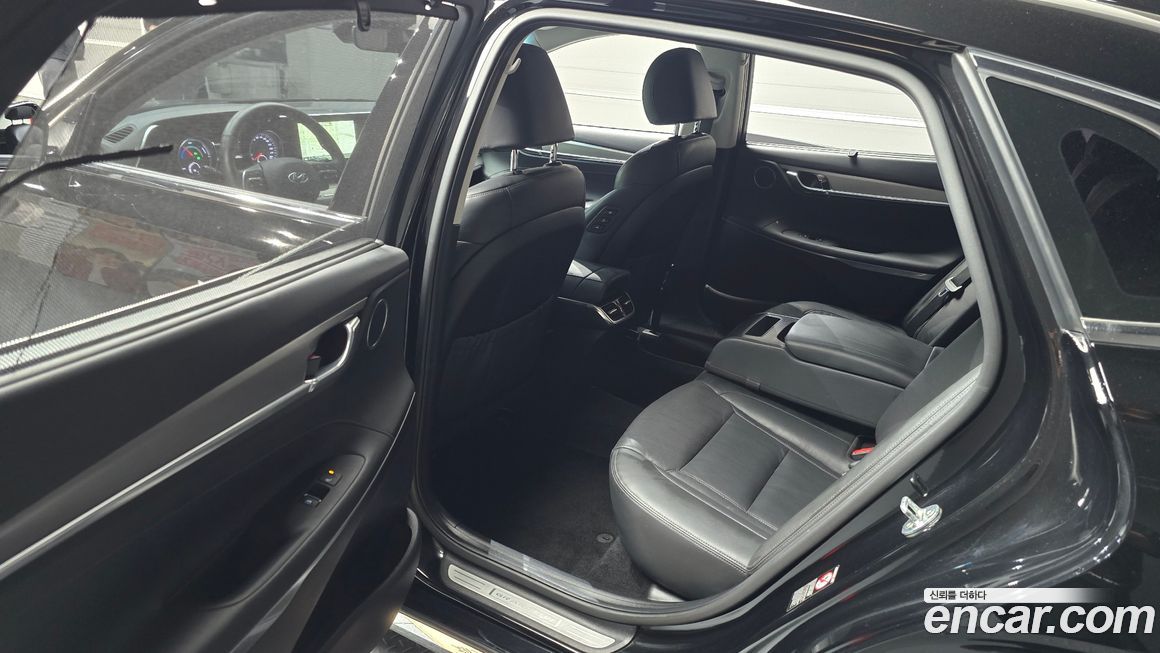 Hyundai Grandeur 2021