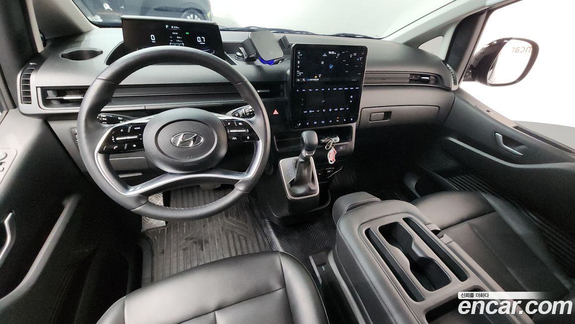 Hyundai Staria 2022