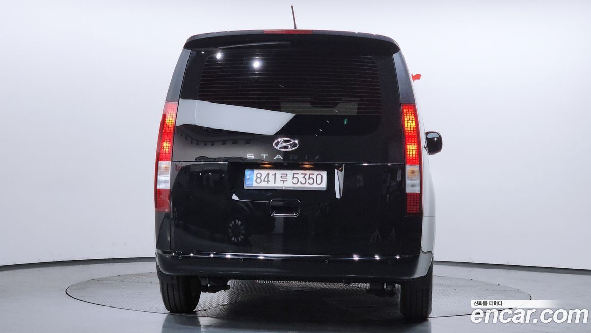Hyundai Staria 2022