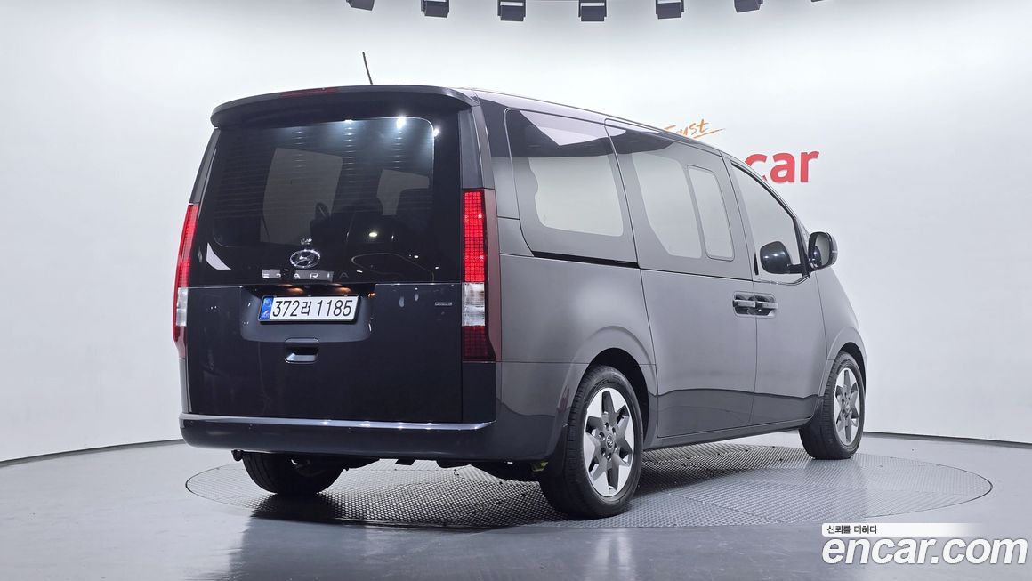 Hyundai Staria 2022