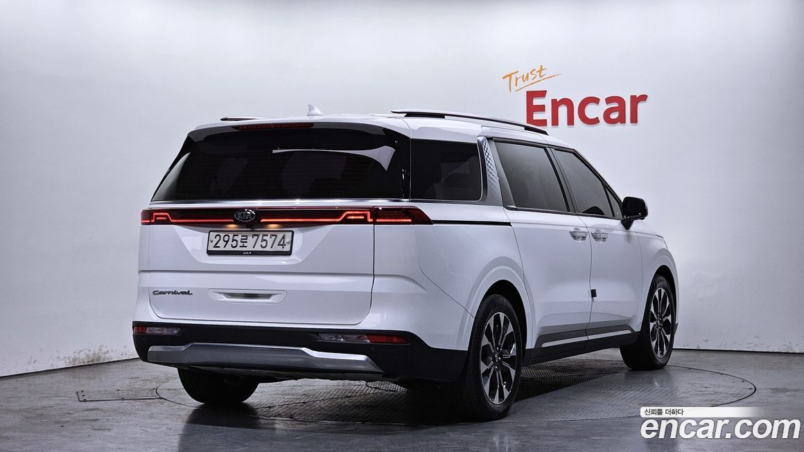 Kia Canival 2021