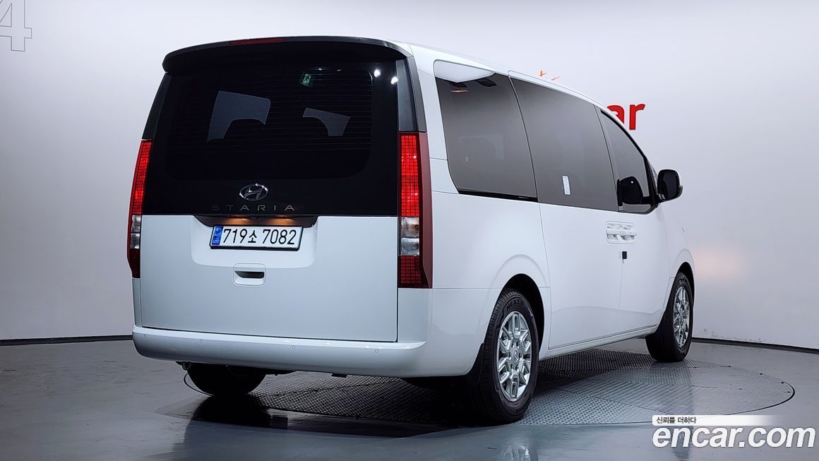Hyundai Staria 2024