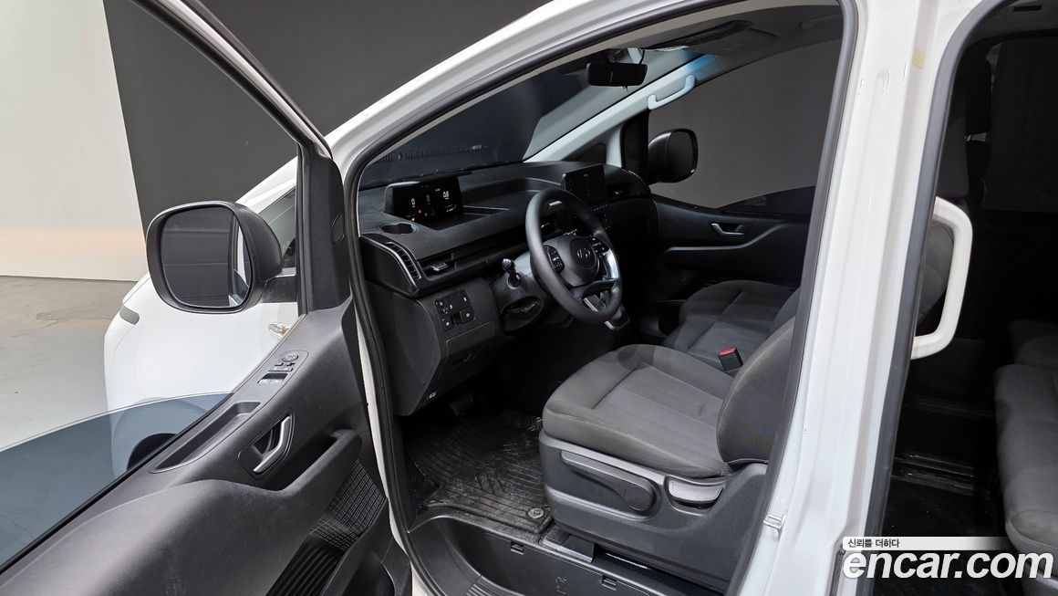 Hyundai Staria 2022