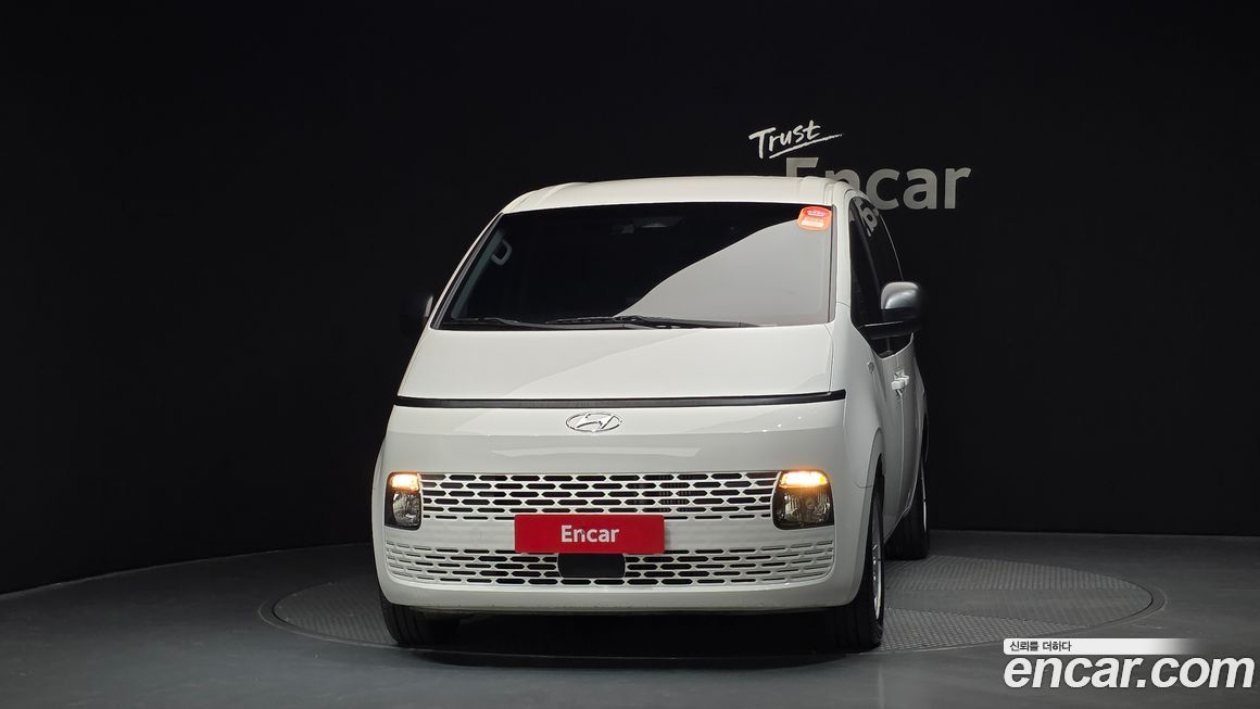 Hyundai Staria 2022