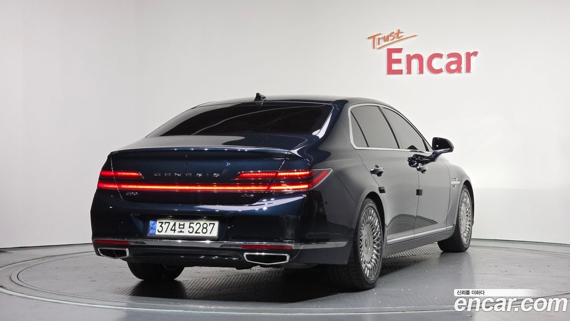 Genesis G90 2021