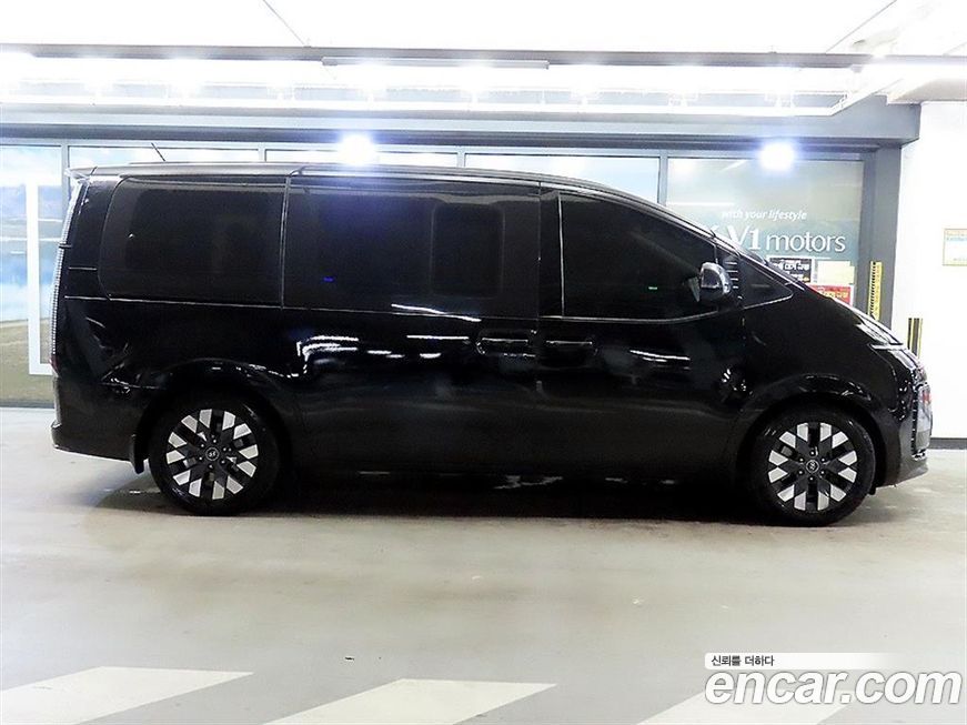 Hyundai Staria 2022