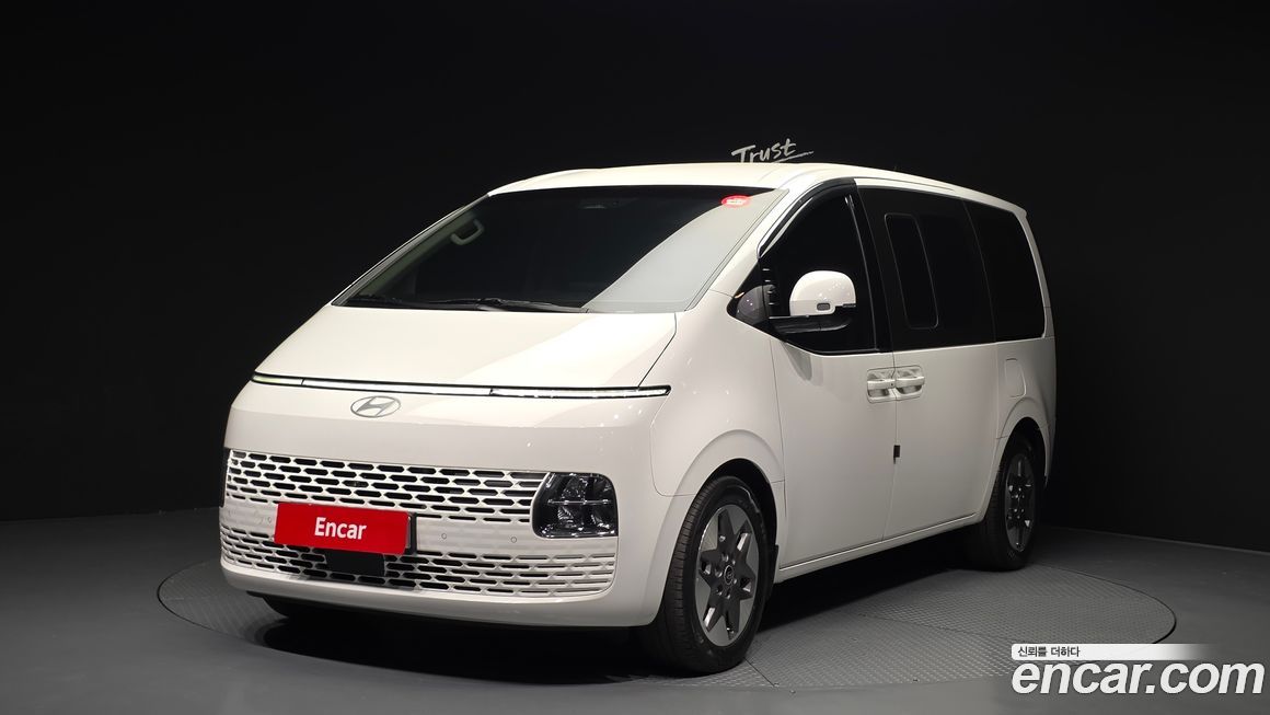 Hyundai Staria 2025