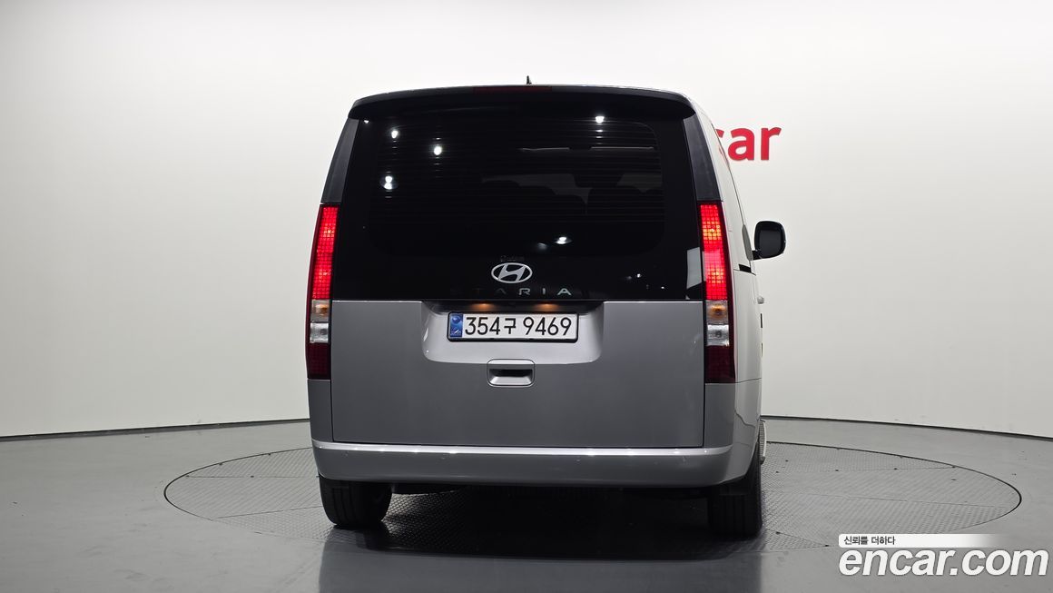 Hyundai Staria 2025