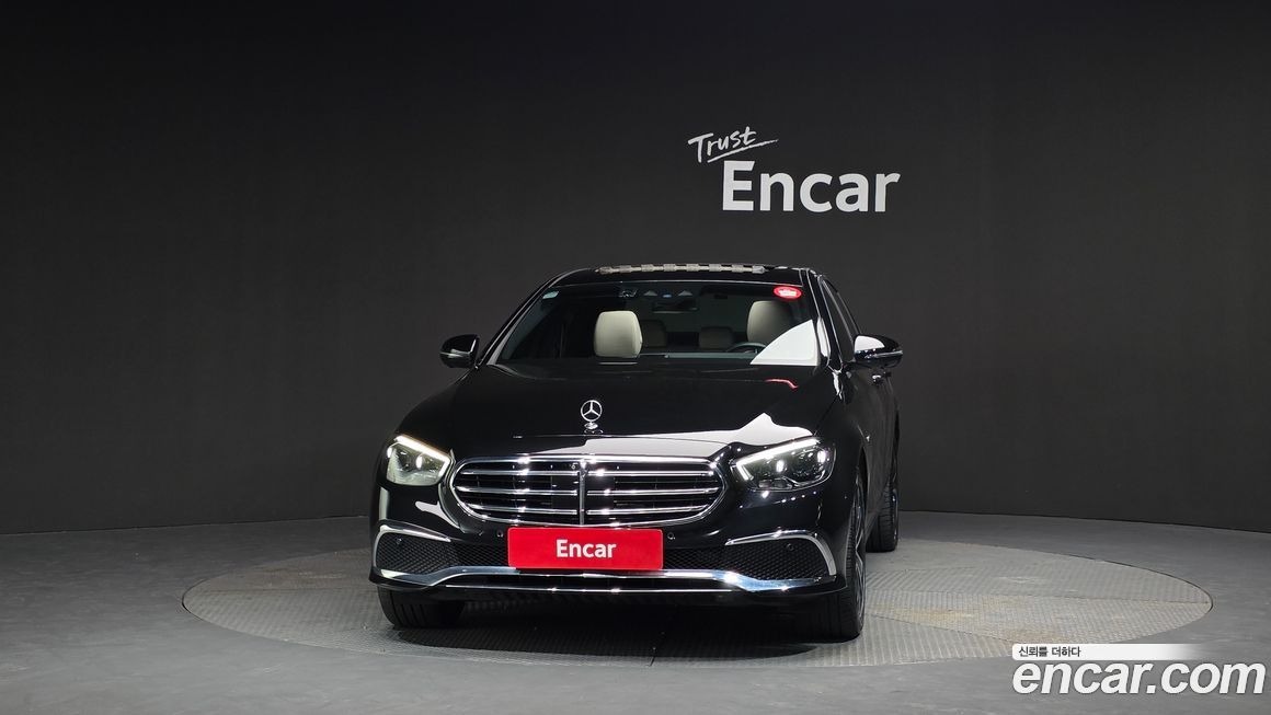 Mercedes-Benz E-Class 2021