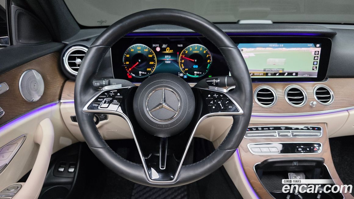 Mercedes-Benz E-Class 2021