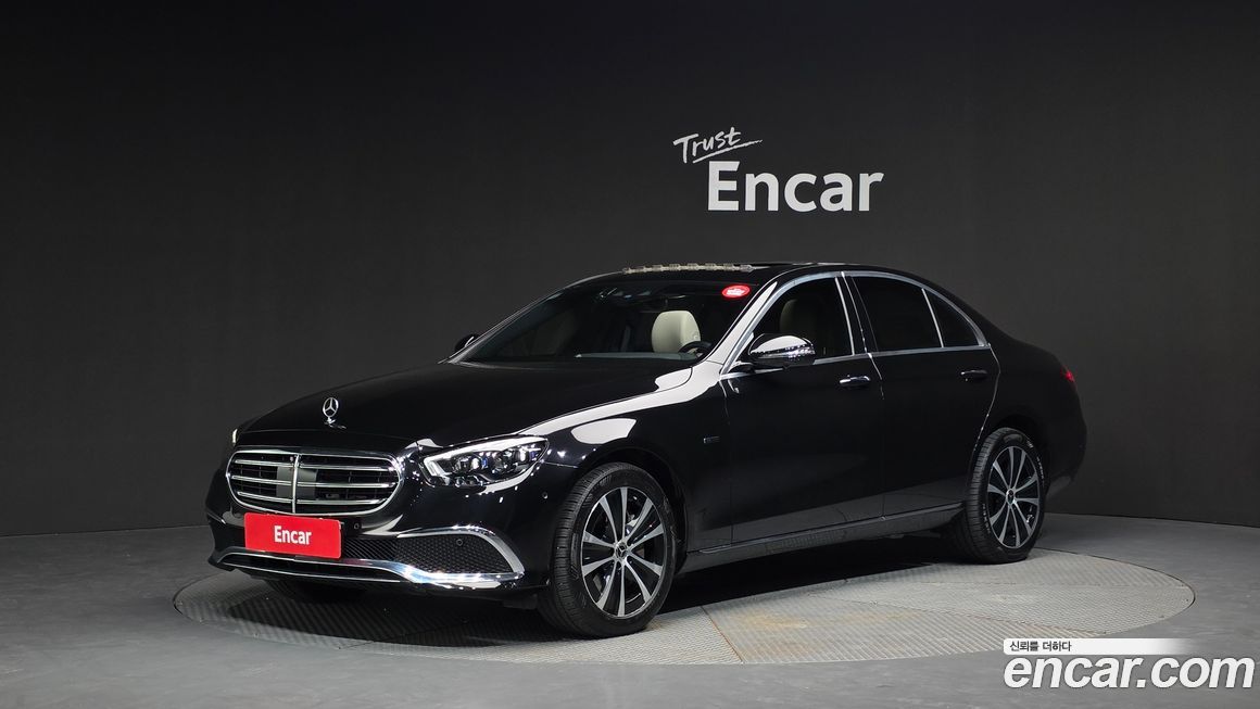 Mercedes-Benz E-Class 2021