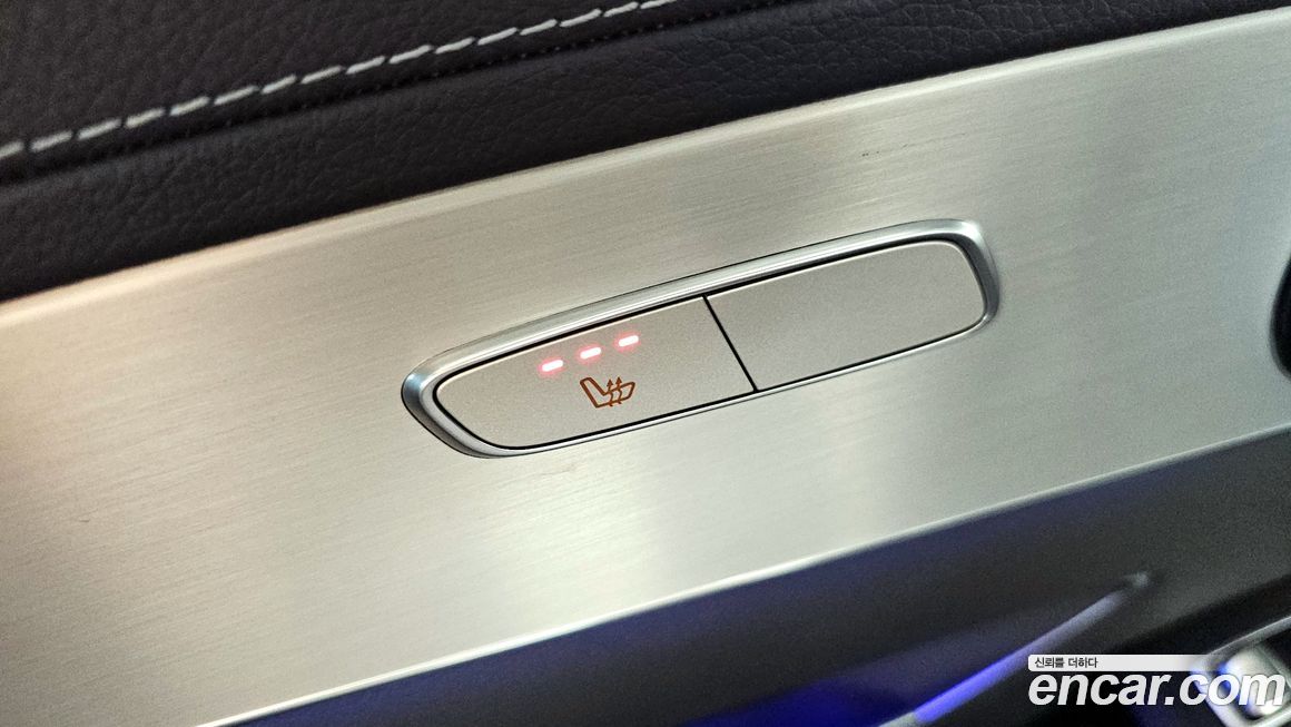 Mercedes-Benz GLC-Class 2021