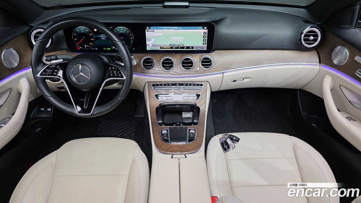 Mercedes-Benz E-Class 2021