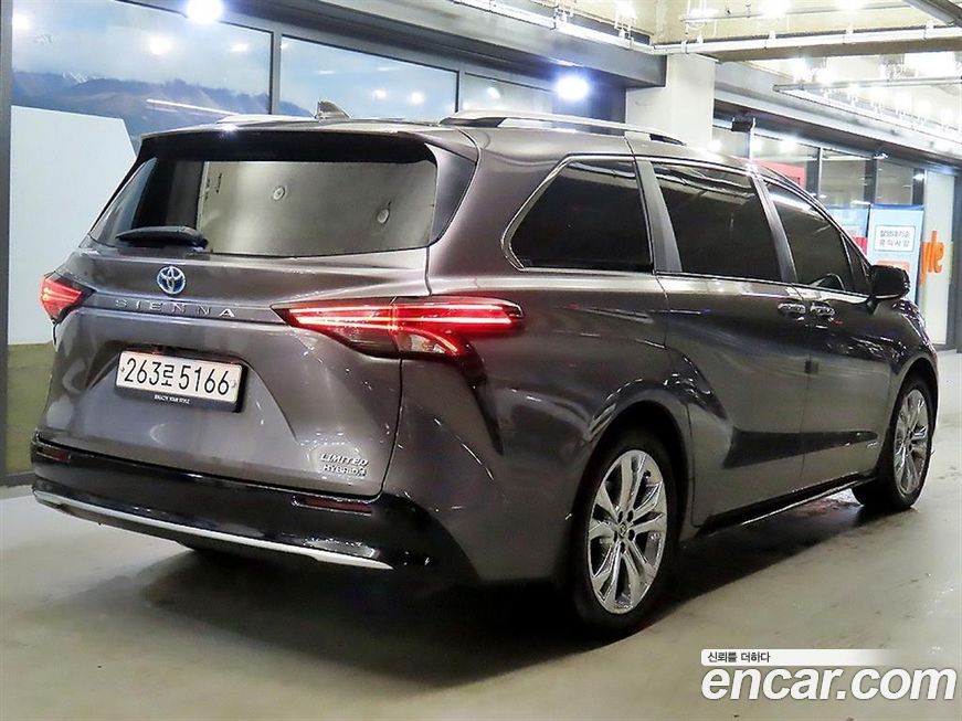Toyota Sienna 2021