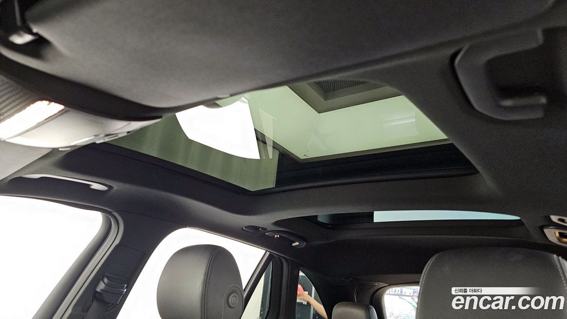 Mercedes-Benz GLC-Class 2021