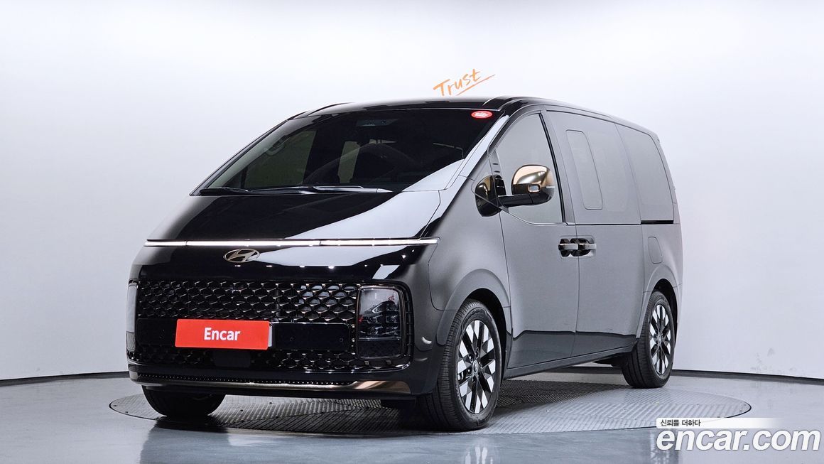 Hyundai Staria 2025