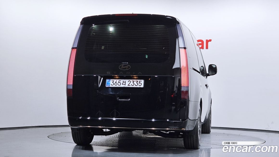 Hyundai Staria 2025