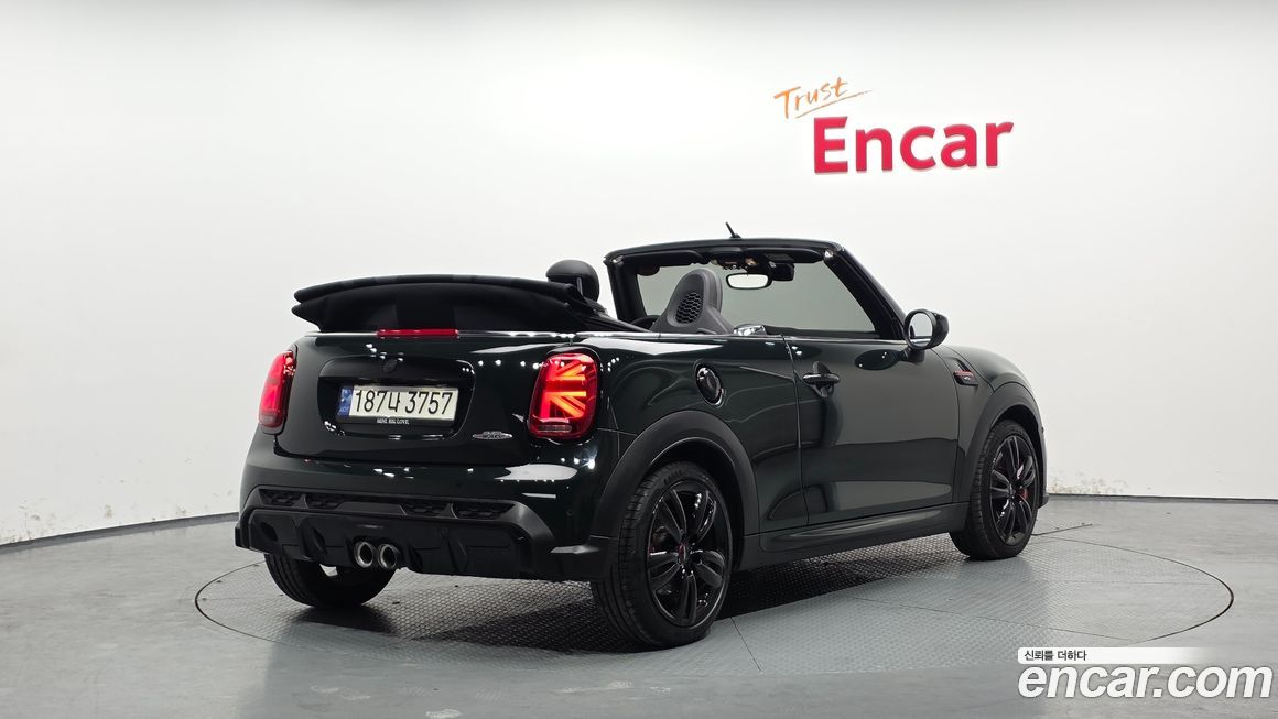 Mini Cooper Convertible 2024