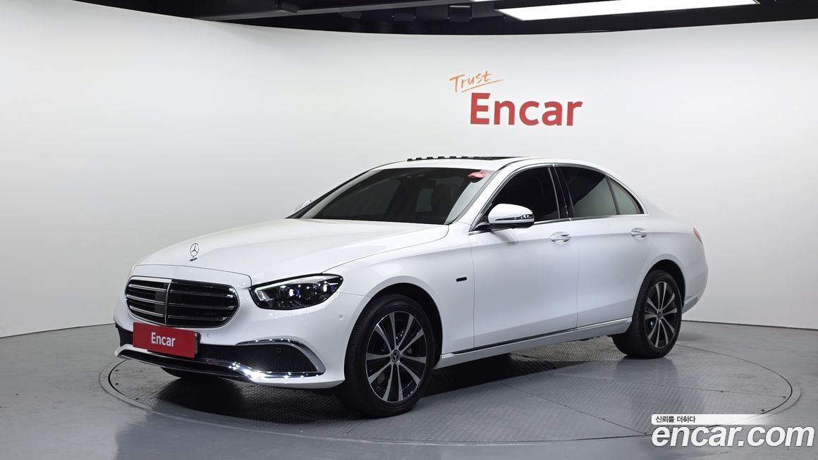 Mercedes-Benz E-Class 2021