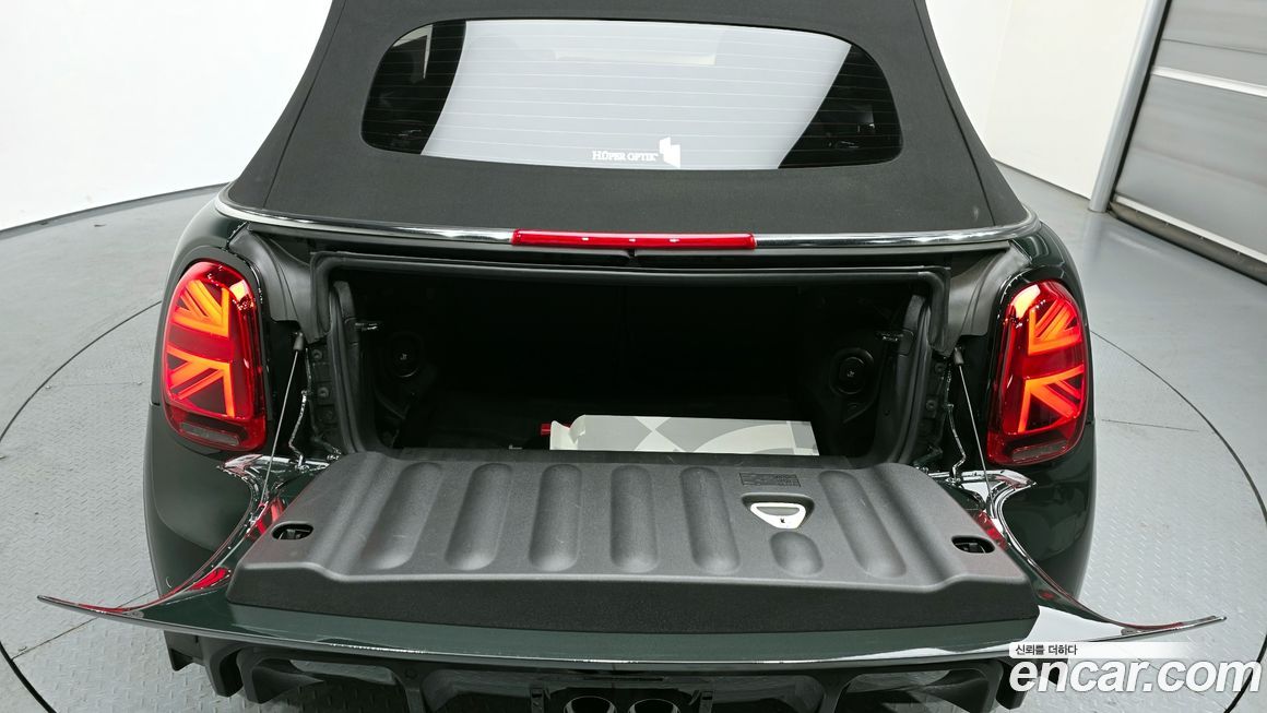 Mini Cooper Convertible 2024