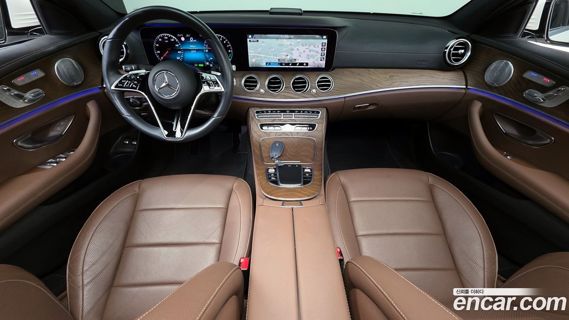 Mercedes-Benz E-Class 2021