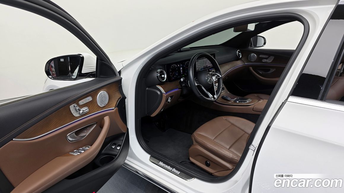 Mercedes-Benz E-Class 2021