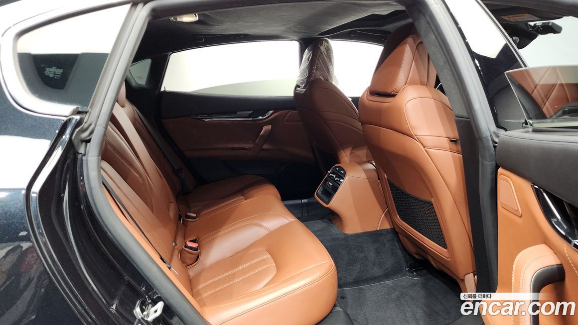 Maserati Quattroporte 2020