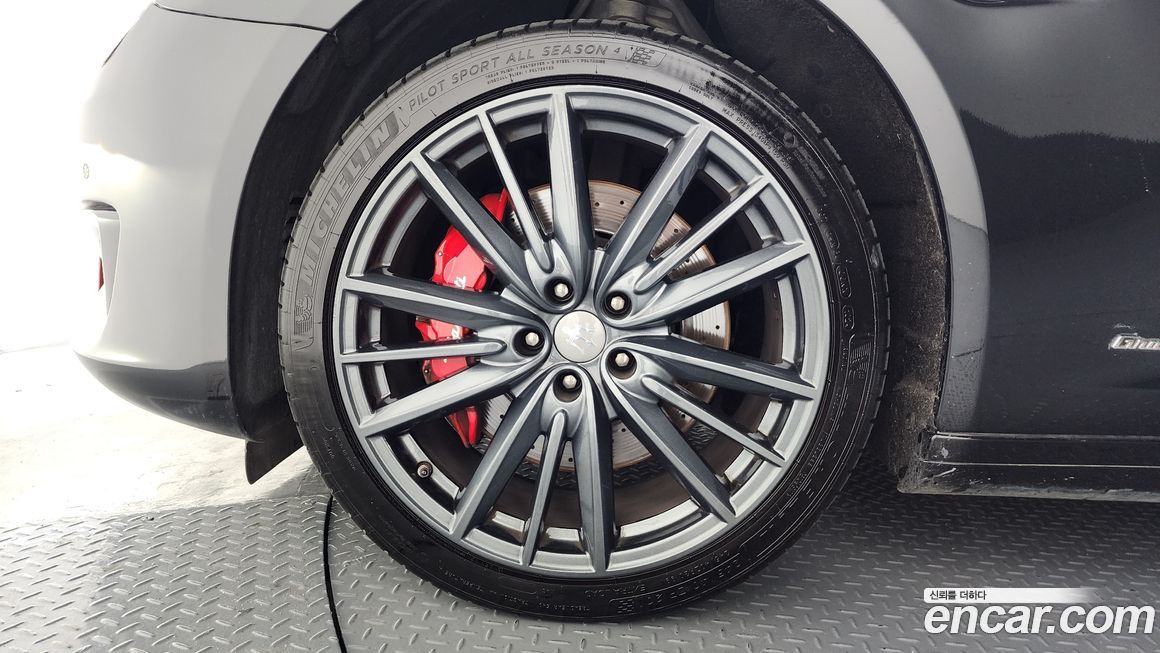 Maserati Quattroporte 2020