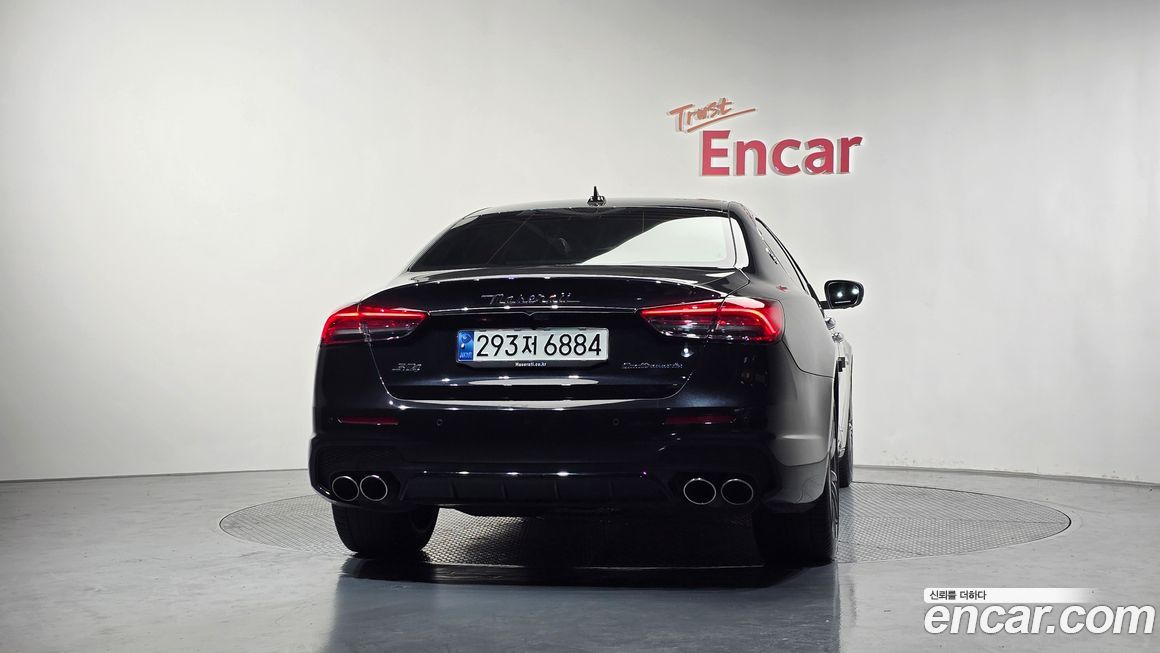 Maserati Quattroporte 2020