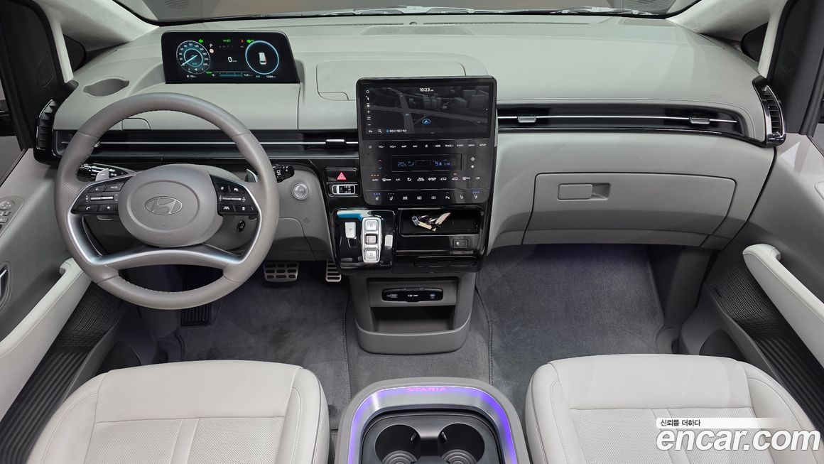 Hyundai Staria 2025