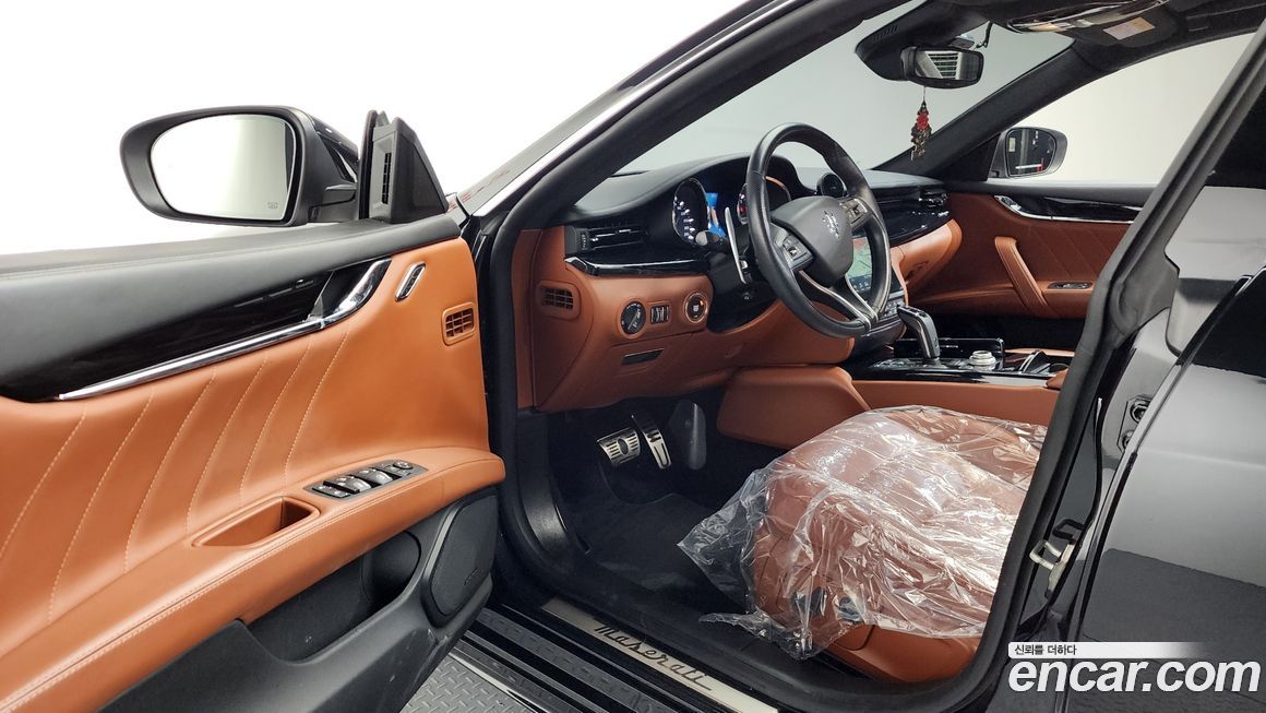 Maserati Quattroporte 2020