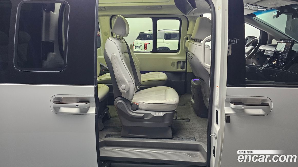 Hyundai Staria 2023