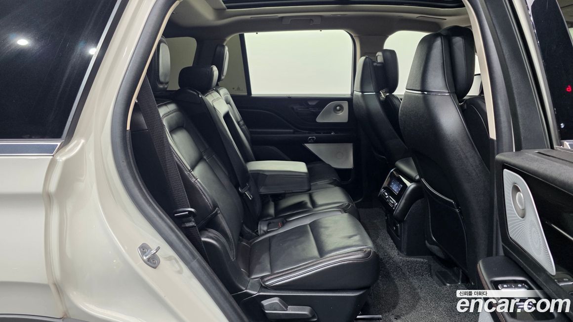 Lincoln Aviator 2023