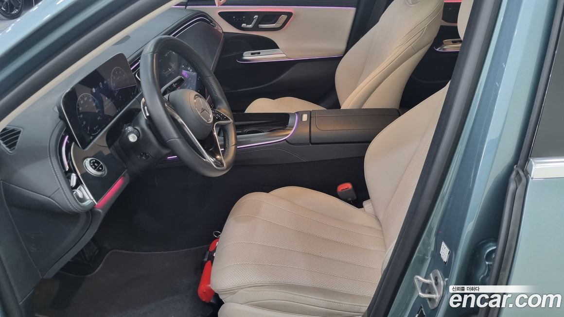 Mercedes-Benz E-Class 2025