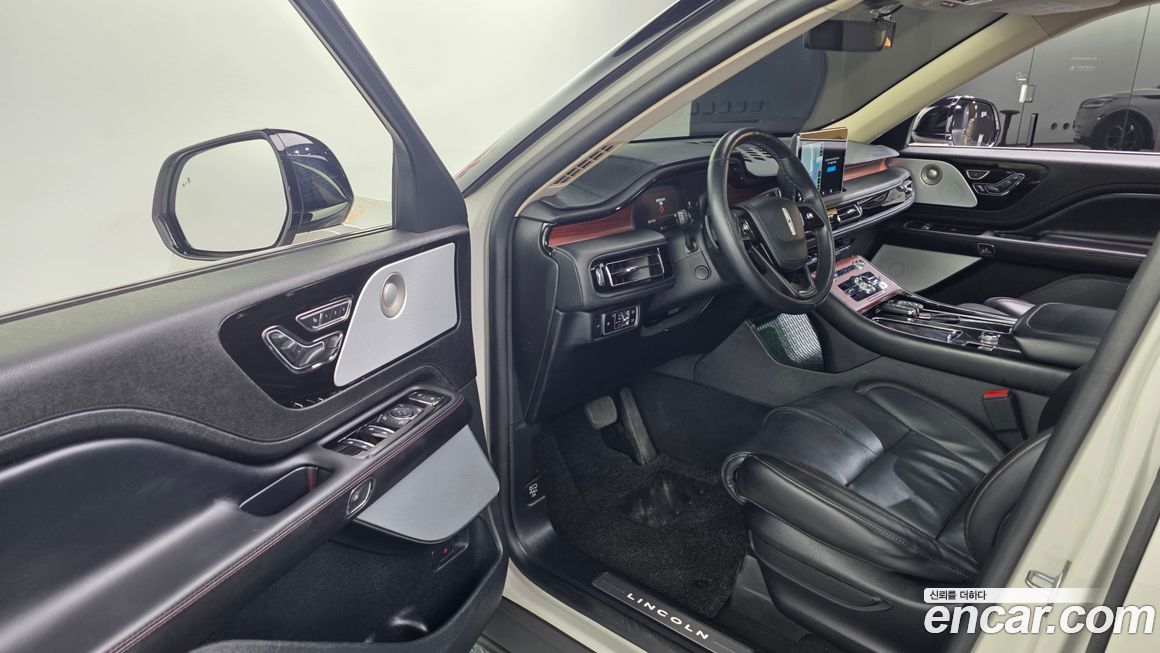 Lincoln Aviator 2023