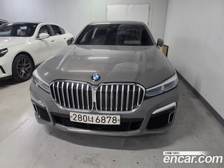 BMW 7-Series 2021