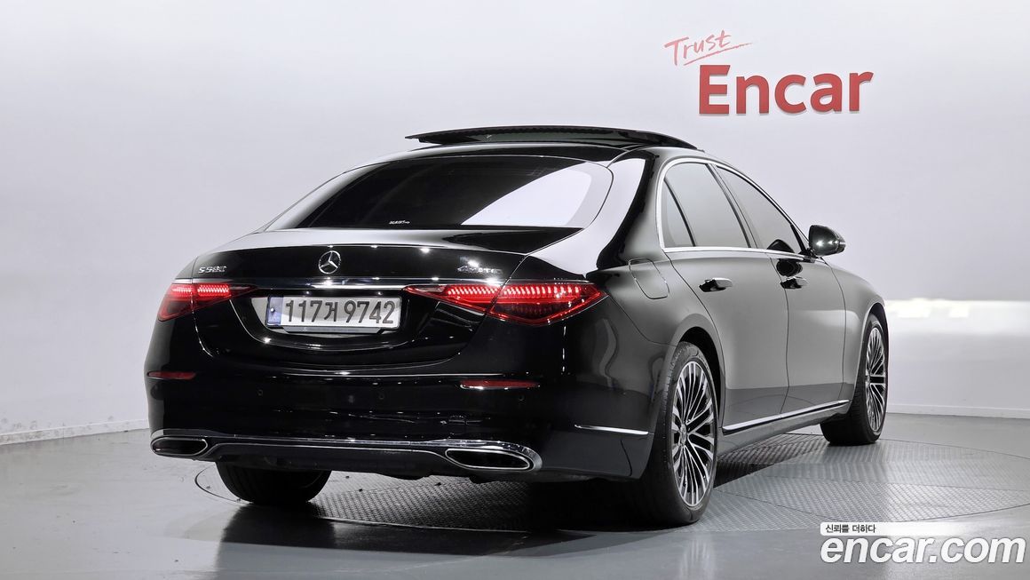 Mercedes-Benz S-Class 2021