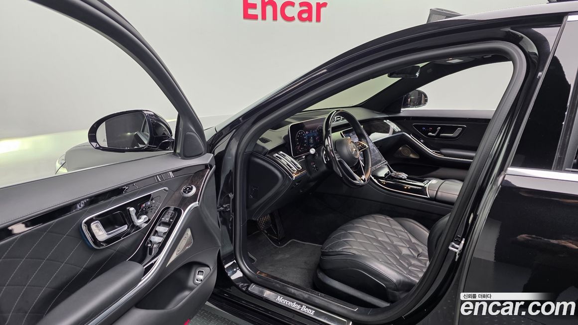 Mercedes-Benz S-Class 2021