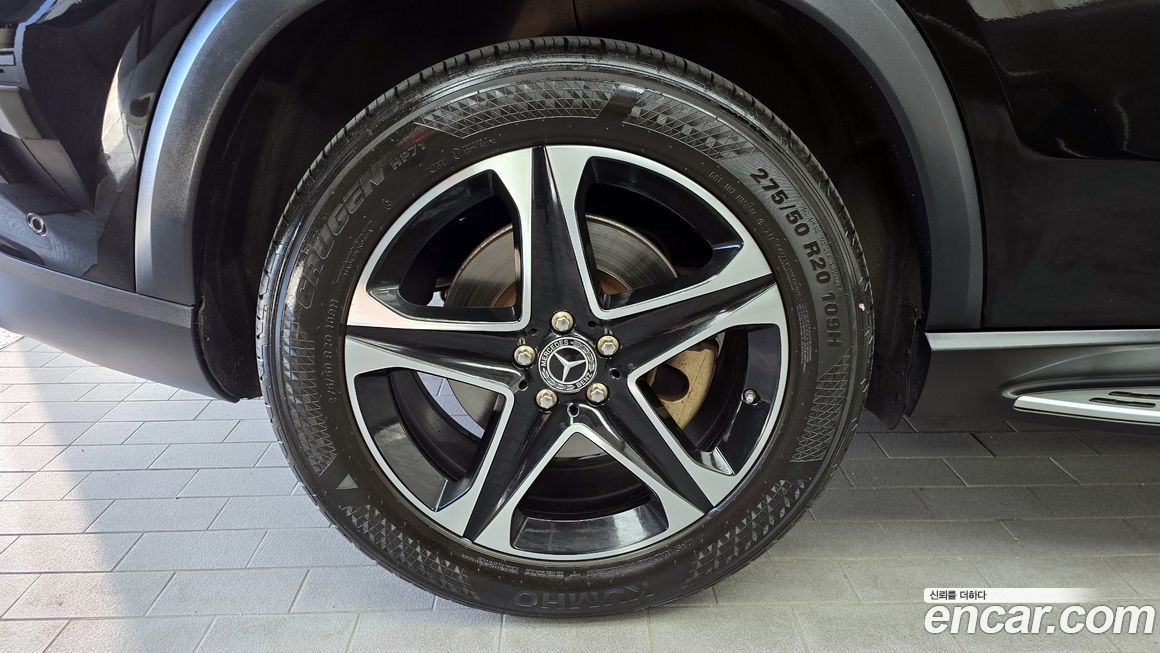 Mercedes-Benz GLE-Class 2021