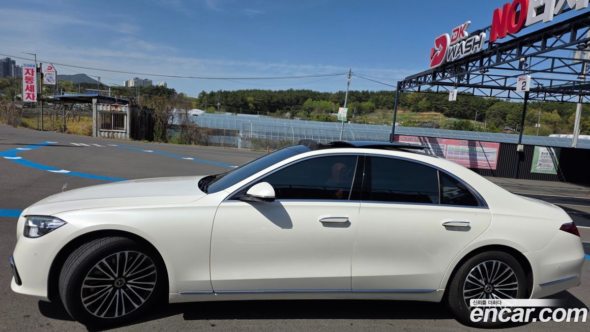 Mercedes-Benz S-Class 2022