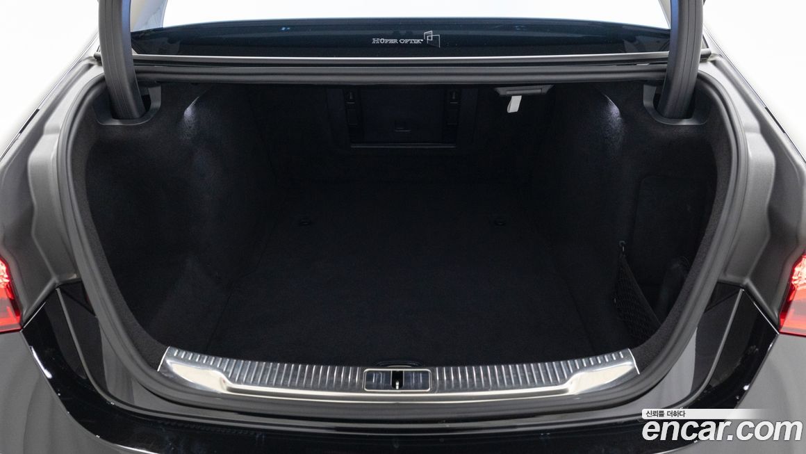 Mercedes-Benz S-Class 2021