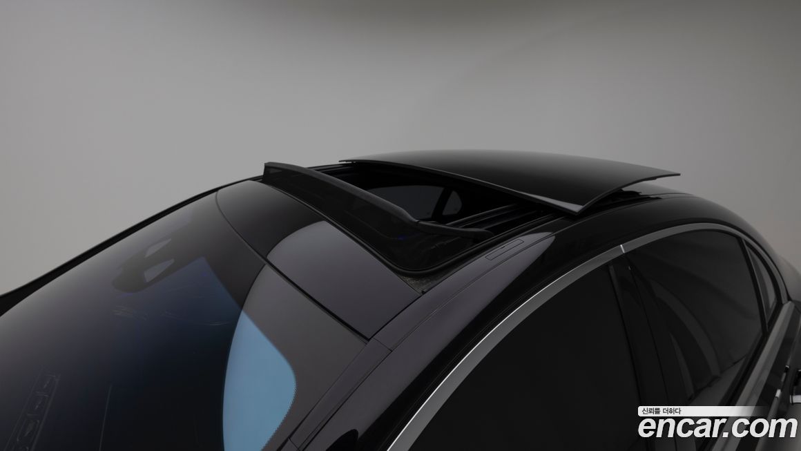 Mercedes-Benz S-Class 2021